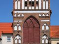 Bergringstadt Teterow, Mecklenburger Schweiz - das Rostocker Tor, ein mehrstöckiger Backsteinbau aus der Mitte des 14. Jahrhunderts im Nordwesten der Altstadt
