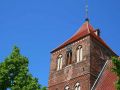 Bergringstadt Teterow, Mecklenburger Schweiz - der vierzig Meter hohe Westturm der Stadtkirche St. Peter und Paul entstand erst in der ersten Hälfte des 15. Jahrhunderts 