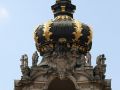 Der Dresdner Zwinger - der Attikabereich und die Krone des barocken Kronentores 