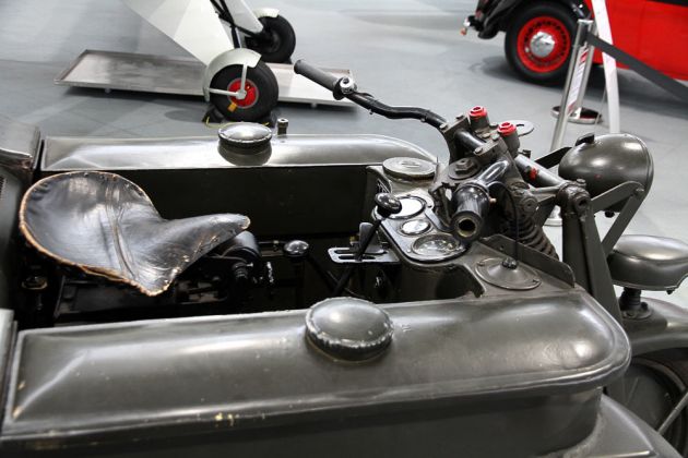 NSU Kettenkrad HK 101 NSU Kettenkrad HK 101