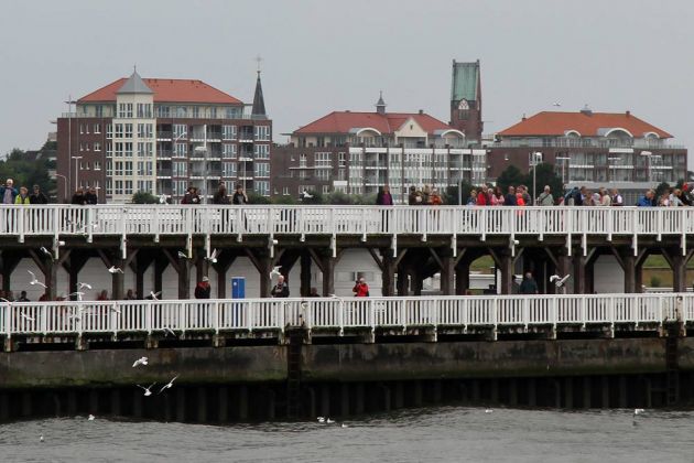 Cuxhaven - die historische, zweigeschossige Aussichtsplattform Alte Liebe