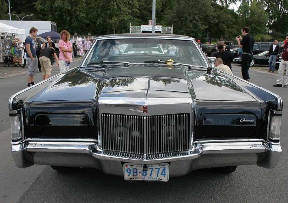 Lincoln Continental Mark V Sedan - Modelljahr 1977 Lincoln Continental Mark V Sedan - Modelljahr 1977