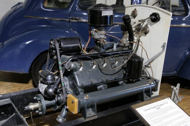 Lincoln Zephyr V-12 Motor, 110 PS, Baijahr 1939 Lincoln Zephyr V-12 Motor, 110 PS, Baijahr 1939