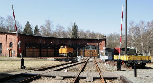 Das Eisenbahnmuseum Schwarzenberg im Erzgebirge - die  Drehscheibe und das historische Heizhaus