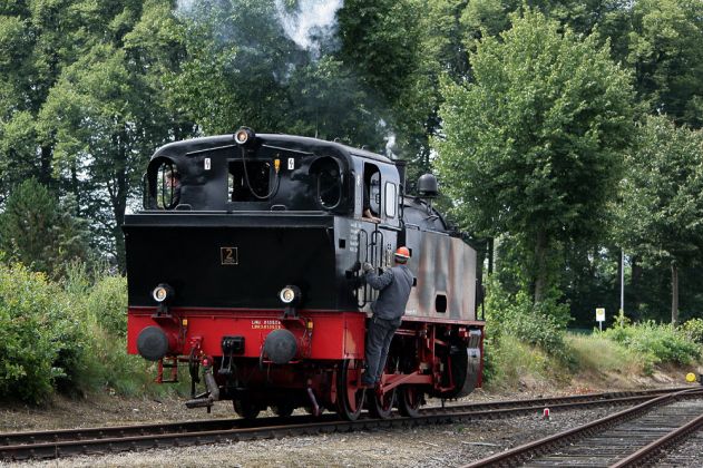 Jan Harpstedt von der Delmenhorst-Harpstedter-Eisenbahn - die Rückseite der Dampflok DHE No. 2, Typ Hannibal Jan Harpstedt von der Delmenhorst-Harpstedter-Eisenbahn - die Rückseite der Dampflok DHE No. 2, Typ Hannibal