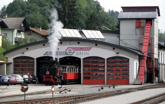 Lokschuppen Jenbach der Achenseebahn - Zahnradbahn in Tirol