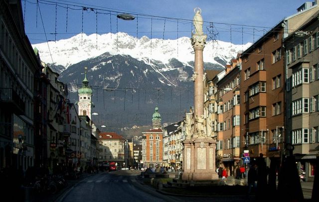 Innsbruck, die Hauptstadt des Bundeslandes Tirol - eine Städtereise Innsbruck, die Hauptstadt des Bundeslandes Tirol - eine Städtereise