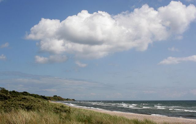 Klintholm Havn auf Møn - östlicher Badestrand und Steilküste Klintholm Havn auf Møn - östlicher Badestrand und Steilküste