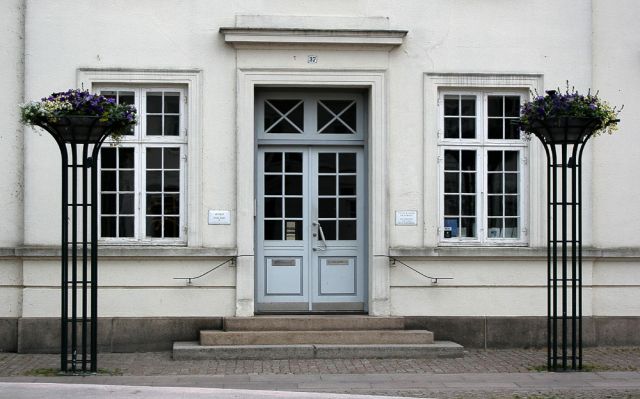 Historische Gebäude am Marktplatz - Torvet - an der Storegade von Stege auf Møn Historische Gebäude am Marktplatz - Torvet - an der Storegade von Stege auf Møn