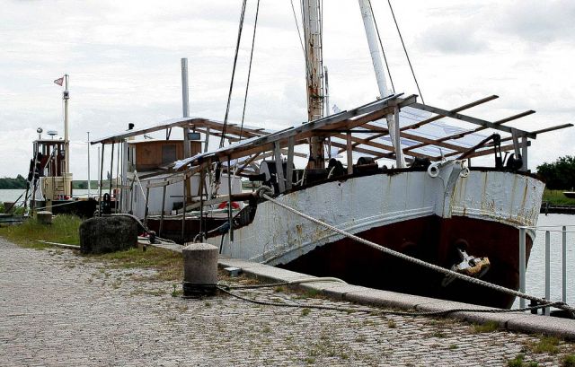Hafen und Schiffswerft - Stege auf Møn Hafen und Schiffswerft - Stege auf Møn