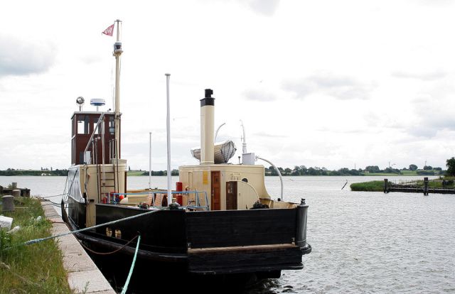 Hafen und Schiffswerft - Stege auf Møn Hafen und Schiffswerft - Stege auf Møn