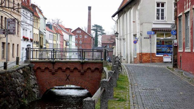 Schweinsbrücke über der Grube und Mühlengrube - Hansestadt Wismar Schweinsbrücke über der Grube und Mühlengrube - Hansestadt Wismar