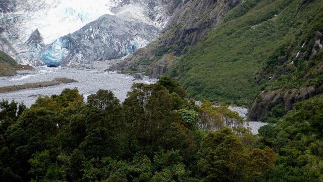 Das Gletschertor des Franz-Josef-Glaciers im Westland National Park, Neuseeland