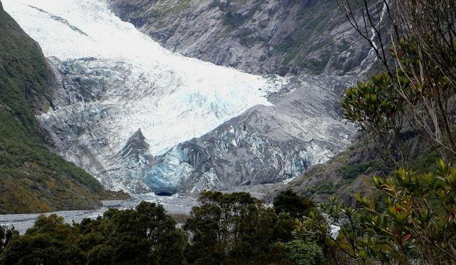 Das Gletschertor des Franz-Josef-Glaciers im Westland National Park, Neuseeland