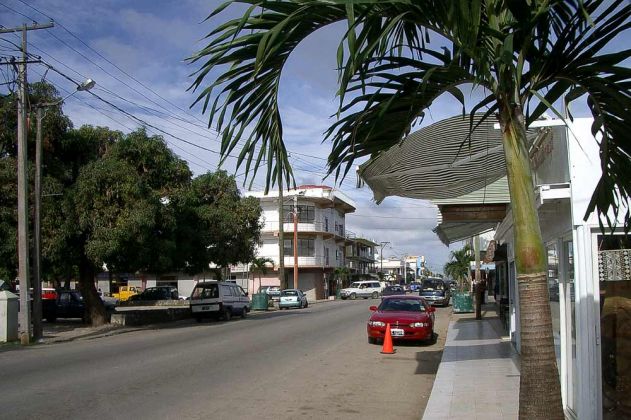 Nuku' Alofa Streetlife - Tongatapu