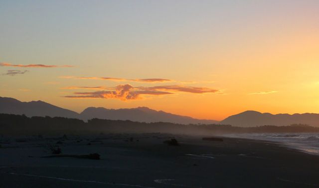 Sonnenuntergang am Haast Beach - Jackson Bay, Westküste der Südinsel Neuseelands