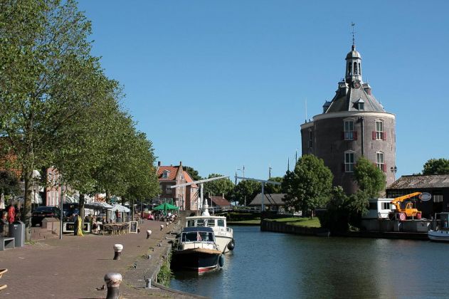 Reisetipp Ijsselmeer Holland - Enkhuizen - Flaniermeile Dyk, Oude Haven und Kulturzentrum Drommedaristoren