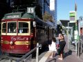 Die Circle Tram umkreist kostenlos den CBD, den Central Business District Melbournes - Victoria, Australia