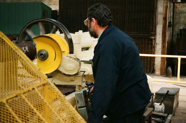 Dampflokwerk Meiningen - Vorbereitungen zur Aufarbeitung von Schäden am Dampflok-Kessel Dampflokwerk Meiningen - Vorbereitungen zur Aufarbeitung von Schäden am Dampflok-Kessel