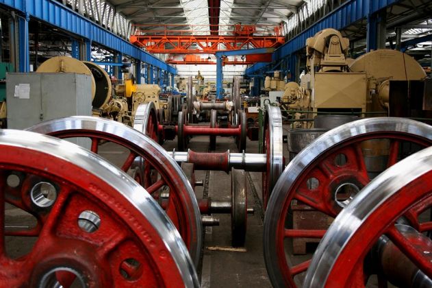 Dampflokwerk Meiningen - Radsätze in unterschiedlichem Arbeitszustand Dampflokwerk Meiningen - Radsätze in unterschiedlichem Arbeitszustand