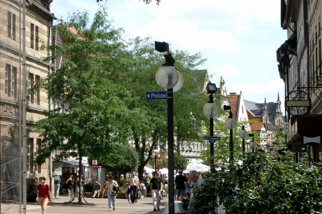 Die Fussgängertzone Oster-Strasse - Hameln an der Weser Die Fussgängertzone Oster-Strasse - Hameln an der Weser