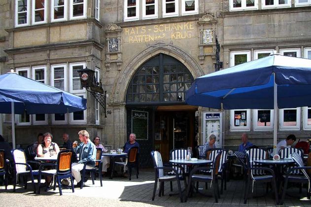 In der Fussgängerzone Bäckerstrasse - Rattenfänger-Stadt Hameln In der Fussgängerzone Bäckerstrasse - Rattenfänger-Stadt Hameln