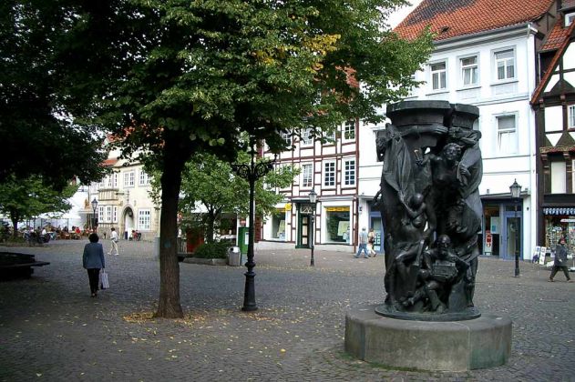 In der Fussgängerzone Bäckerstrasse - Rattenfänger-Stadt Hameln In der Fussgängerzone Bäckerstrasse - Rattenfänger-Stadt Hameln