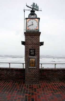 Nordseeinsel Wangerooge - Uhrturm an der Oberen Strandpromenade
