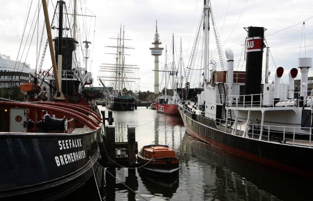 Bergungsschlepper Seeflke und Walfänger Rau IX, Museumshafen - Schifffahrtsmuseum Bremerhaven