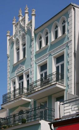 Ostseebad Warnemünde - historische Fassade In den Warnemünder Gassen Ostseebad Warnemünde - historische Fassade In den Warnemünder Gassen