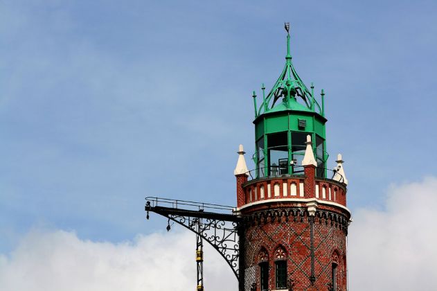 Simon Loschen Turm, das 39,9 Meter hohe Bremerhaven Oberfeuer -1853 bis 1855 im Stil norddeutscher Backsteingotik erbaut Simon Loschen Turm, das 39,9 Meter hohe Bremerhaven Oberfeuer -1853 bis 1855 im Stil norddeutscher Backsteingotik erbaut
