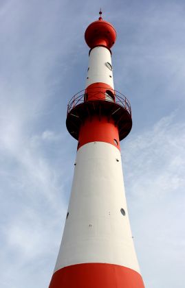 Unterfeuer Bremerhaven, Höhe 22,4 Meter, Baujahr 1893 -  Bremerhaven-Mitte neben dem Zoo am Meer, genannt 'das Minarett'