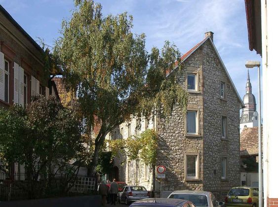 In der Altstadt von Nierstein am Rhein im Weinanbaugebiet Rheinhessen In der Altstadt von Nierstein am Rhein im Weinanbaugebiet Rheinhessen