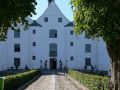 Wasserschloss Glücksburg, der Weg zum Schloss 