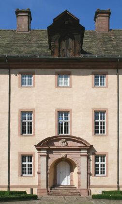 Das ehemalige Abtei-Gebäude - Schloss und kloster Corvey bei Höxter an der Weser Das ehemalige Abtei-Gebäude - Schloss und kloster Corvey bei Höxter an der Weser