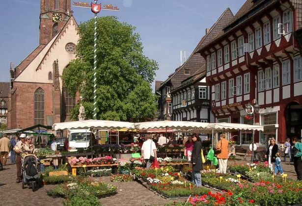 Bierstadt Einbeck - der Marktplatz Bierstadt Einbeck - der Marktplatz