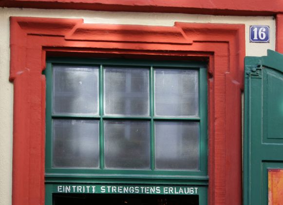 Heidelberg am Neckar - Studentenkneipen-Szene in der Altstadt Heidelberg am Neckar - Studentenkneipen-Szene in der Altstadt