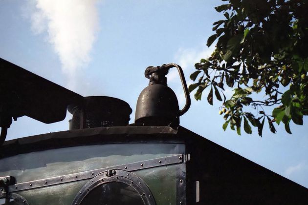 Kastenlok Plettenberg - Dampfpfeife und Glocke Kastenlok Plettenberg - Dampfpfeife und Glocke