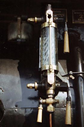 Kastenlok Plettenberg - das Wasserstands-Glas Kastenlok Plettenberg - das Wasserstands-Glas