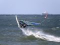 Windsurfer vor dem Nordstrand der Nordseeinsel Norderney... die volle Dynamik der Sportfotografie!