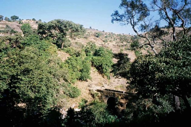 Tis Abay - auf dem Weg zu den Blue Nile Falls, die älteste Steinbrücke Äthiopiens aus dem Jahr 1626