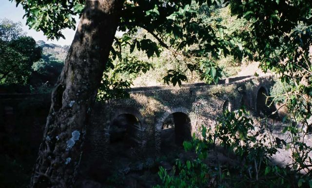 Tis Abay - auf dem Weg zu den Blue Nile Falls, die älteste Steinbrücke Äthiopiens aus dem Jahr 1626