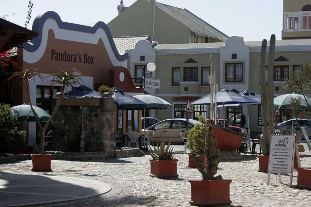 Ankerplatz, Fussgängerbereich und Shopping am Woermann-Haus - Swakopmund, Namibia