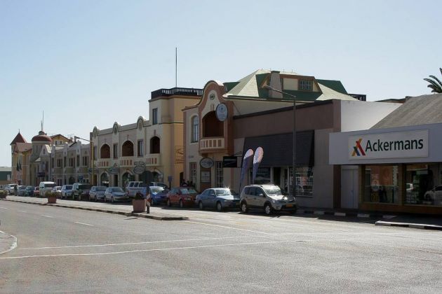 Die Sam Nujoma Avenue - Swakopmund, Namibia Die Sam Nujoma Avenue - Swakopmund, Namibia