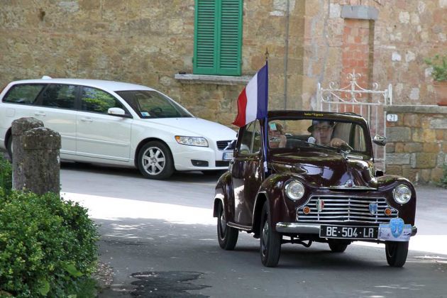 Simca 6, nach Lizenz des Fiat 500 C Topolino - Baujahre 1948 bis 1950 Simca 6, nach Lizenz des Fiat 500 C Topolino - Baujahre 1948 bis 1950