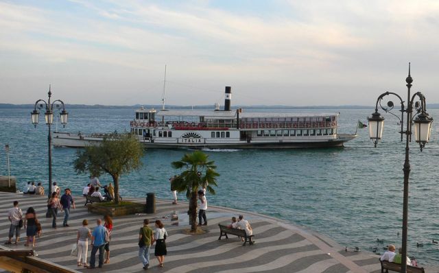 Lazise am Gardasee - der Raddampfer Italia Lazise am Gardasee - der Raddampfer Italia