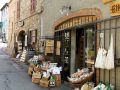 Urlaub in der Toskana - In den Gassen des berühmten Weindorfes Bolgheri bei San Vinzenzo