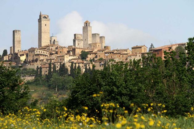 San Gimignano mit den Geschlechtertürmen - Toskana San Gimignano mit den Geschlechtertürmen - Toskana