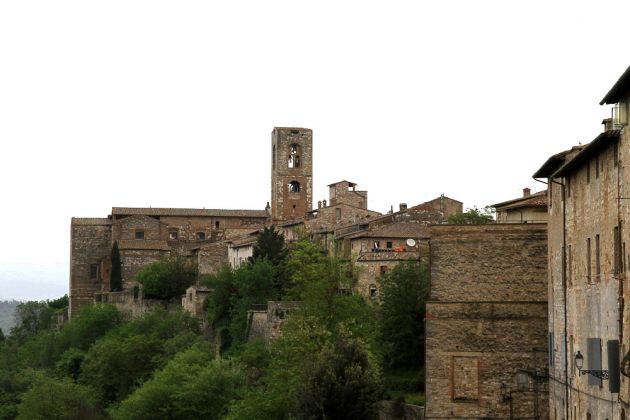 Colle Val d’Elsa - die Oberstadt Colle Alta mit der Concattedrale dei Santi Alberto e Marziale Colle Val d’Elsa - die Oberstadt Colle Alta mit der Concattedrale dei Santi Alberto e Marziale