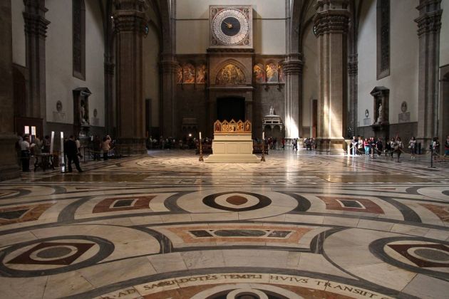 Kathedrale Santa Maria del Fiore, Florenz - Innenansicht des Florentiner Domes Kathedrale Santa Maria del Fiore, Florenz - Innenansicht des Florentiner Domes